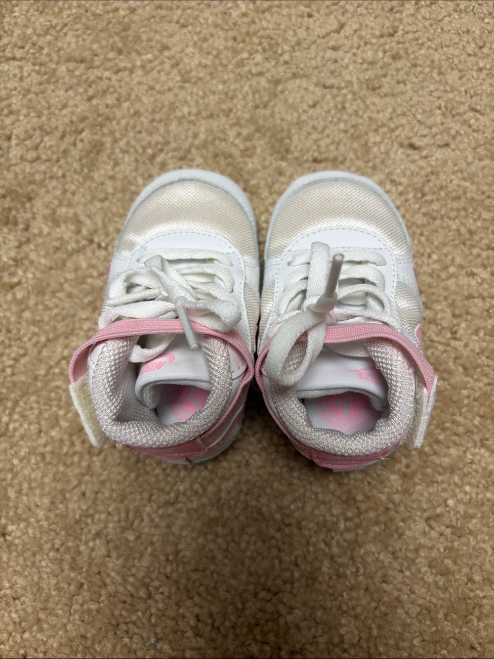 Pink Nike Baby shoes - Picture 4 of 5